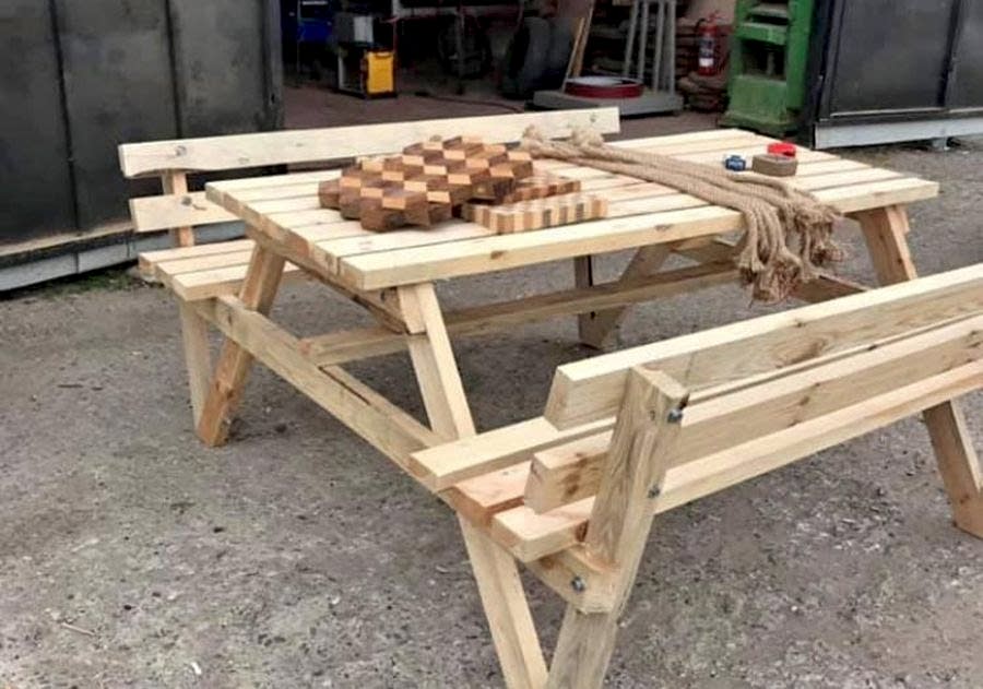 Ahşap Salıncak ve Bank Grupları